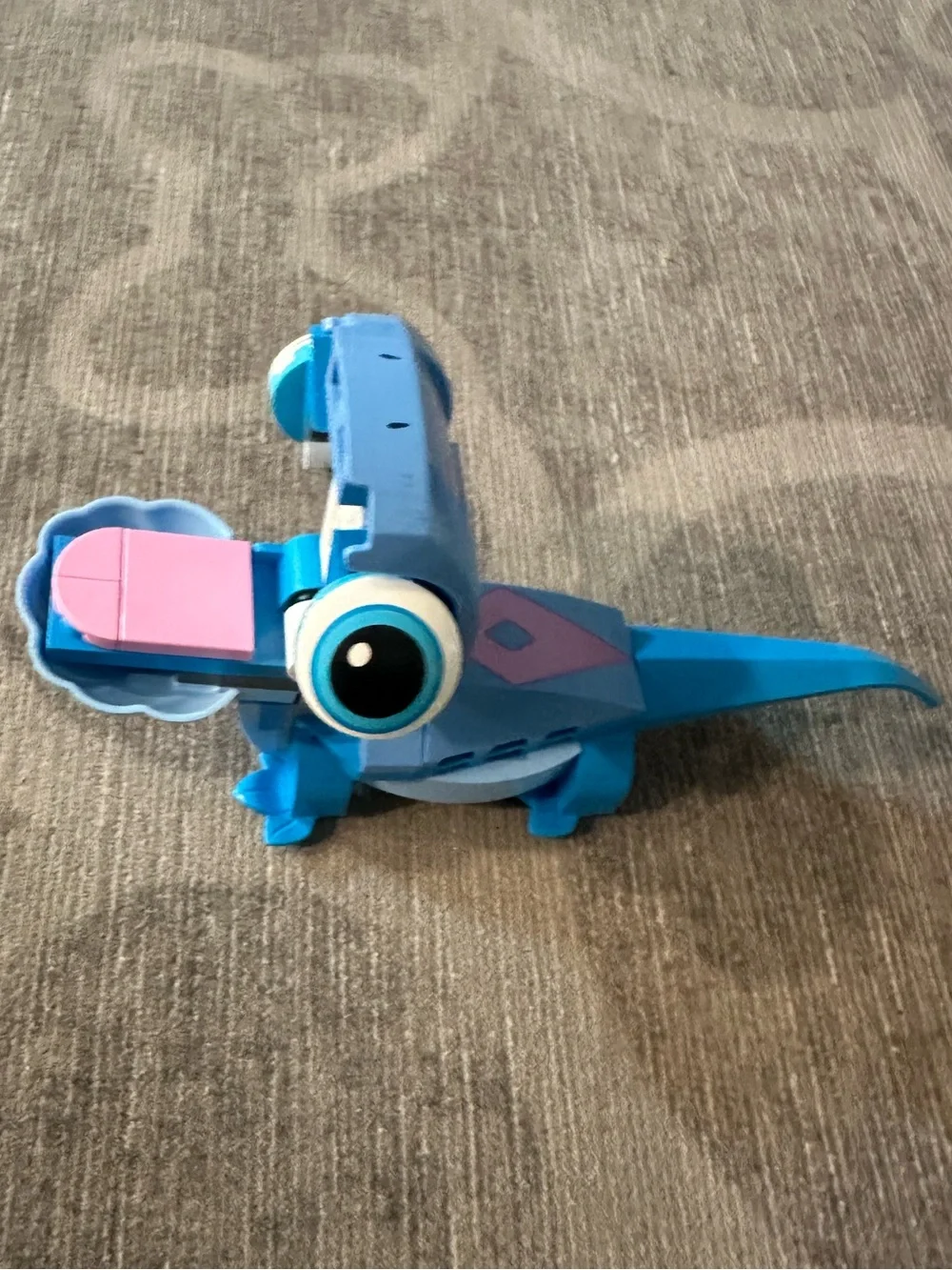 LEGO Disney Bruni (Frozen 2) the Salamander Buildable Character set